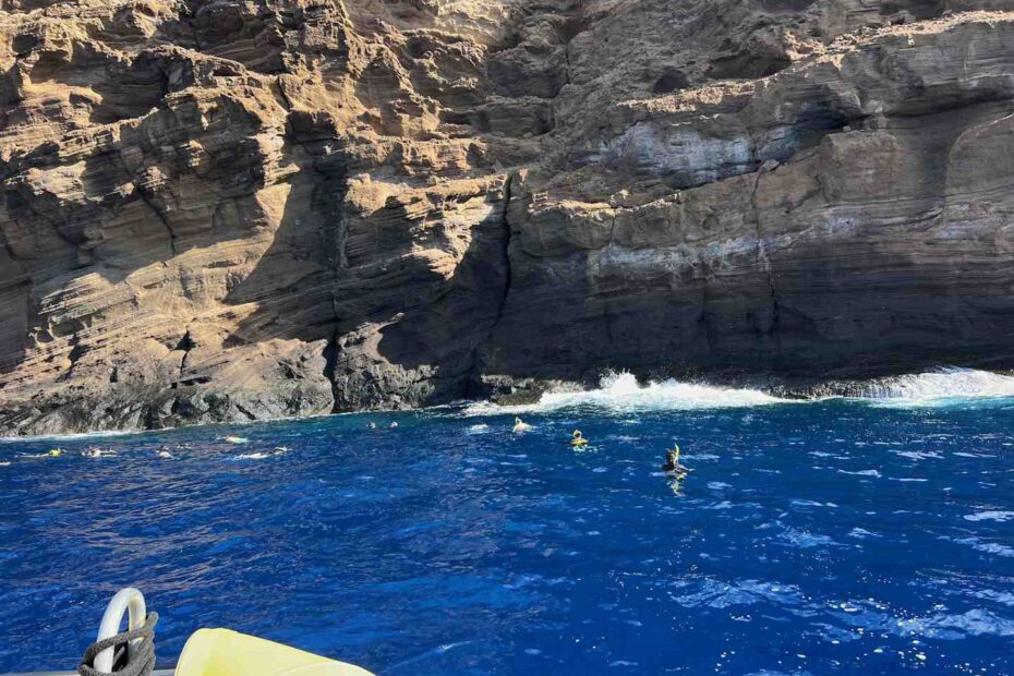 Molokini crater snorkel